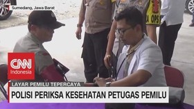 VIDEO: Polisi Periksa Kesehatan Petugas Pemilu