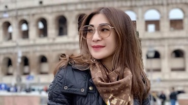img-title Disebut Hina Prabowo, Istri Andre Taulany Diserang Netizen