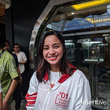 Jokowi Sah Jadi Presiden, Kirana Larasati: Bawa Kami Maju!