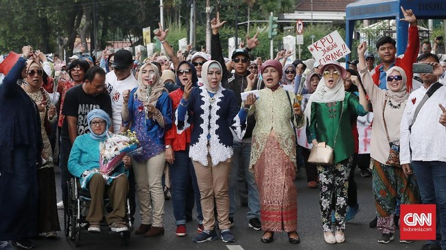 Menurut Partai Emak-emak Pendukung Prabowo Subianto-Sandiaga Uno (Pepes), Prabowo berpikir untuk masa depan Indonesia.