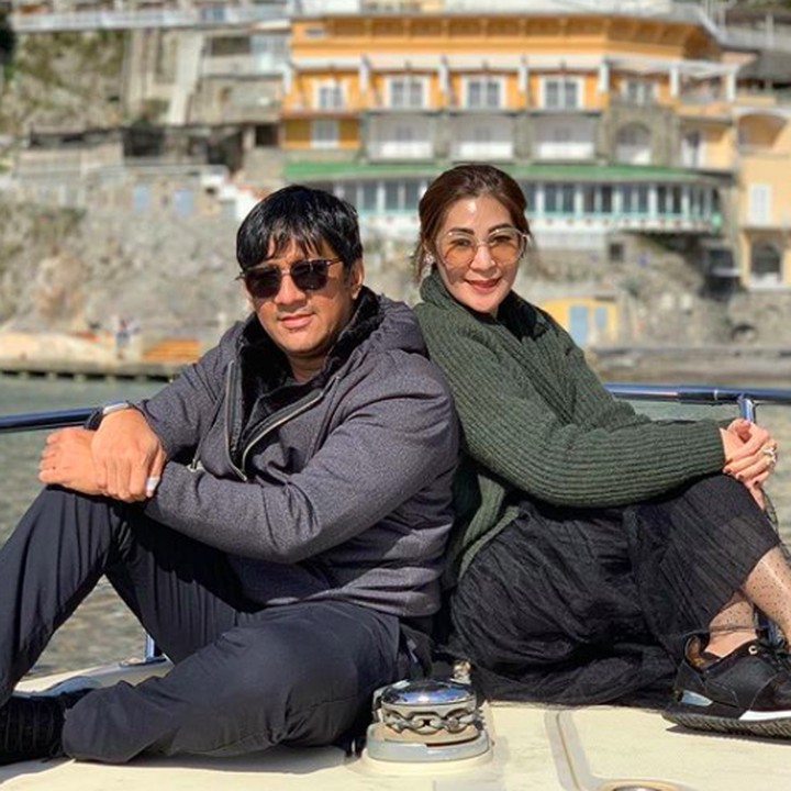 Momen berduaan Andre dan istri, Erin, saat liburan ke Italia, awal Maret lalu. (Foto: Instagram @andreastaulany)