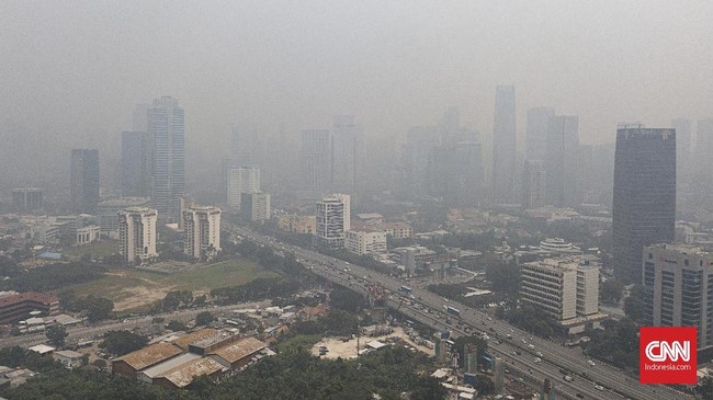 Jakarta sempat menjadi juara sebagai kota dengan kualitas terburuk di dunia pada Selasa (4/6), dengan angka 210 US AQI.