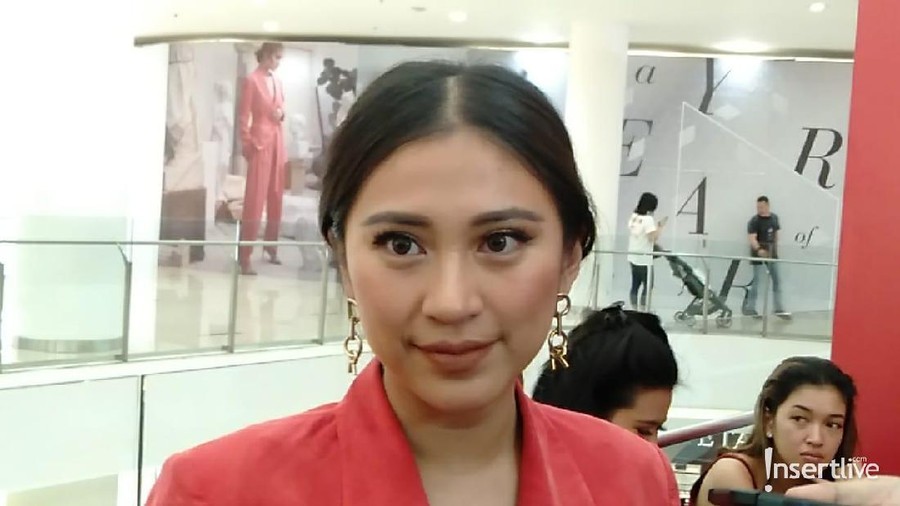 Dalam memeringati Hari Kartini, sosok Lydia Kandou menjadi role model dari sang menantu, Tyna Mirdad.