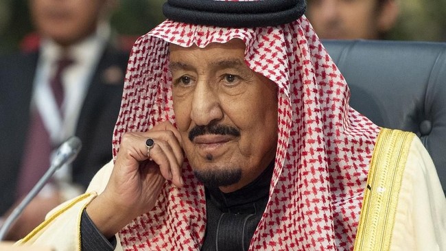 Raja Salman dan Kabinet Arab Saudi mengecam aksi pembakaran Al Quran serta menyerukan toleransi, rasa hormat, dan penolakan terhadap penyebaran kebencian.