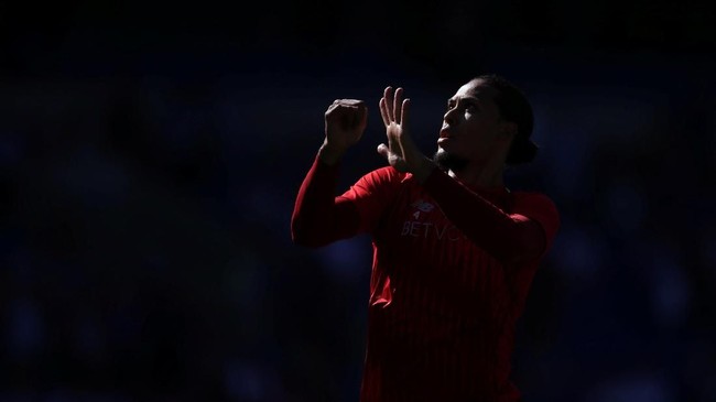 Pelatih timnas Belanda, Ronald Koeman, memberikan dukungan kepada bek tangguh Liverpool Virgil van Dijk untuk meraih gelar Ballon d'Or 2019.