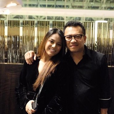 Lirik Lagu Tanpa Bintang - Anang Hermansyah Feat Aurel