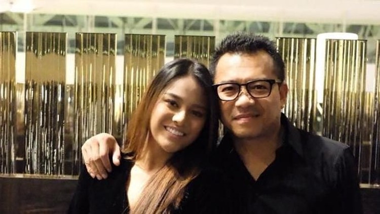 Menurut Aurel, sang papa sama judesnya seperti saat sedang menjadi juri ajang pencarian bakat di televisi. Simak cerita selengkapnya!