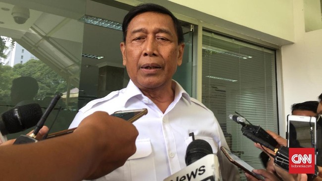 Menko Polhukam Wiranto membantah tuduhan tim pemantau ucapan tokoh terhadap pemerintah dan presiden kembali ke rezim Orde Baru dan bentuk kediktatoran Jokowi.