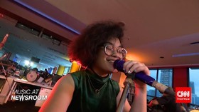 Music at Newsroom: Dhira Bongs - 'Strugglin'