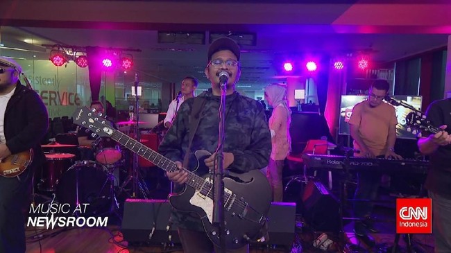 Music at Newsroom: SORE - 'Karolina'
