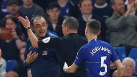 Sarri Diusir Wasit, Keributan Tutup Laga Chelsea vs Burnley