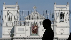 Pascabom Paskah Turis Tinggalkan Sri Lanka