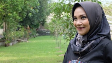 Sindir Erin Taulany, Hanum Rais Malah Dinyinyirin Netizen