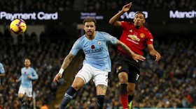 Fan Man United Minta Walker Menangi Derby Manchester