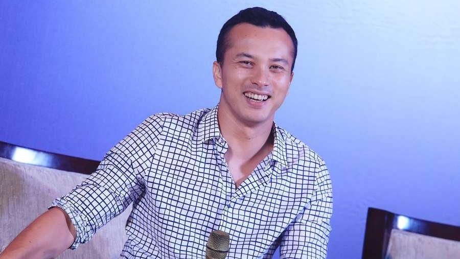 Sejak pasang foto selfie, Nicholas Saputra dianggap mulai receh.