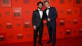 FOTO: Mohamed Salah Pesta Bareng 'Daenerys Targaryen' Winger Liverpool Mohamed Salah pesta dengan sejumlah nama tenar dalam Gala 100 orang paling berpengaruh versi majalah Time di New York, Amerika Serikat.