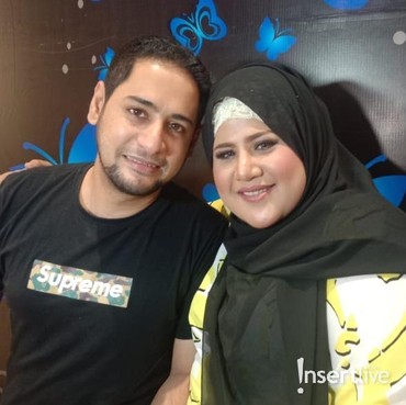 Pesan Menantu Elvy Sukaesih untuk Mega Makcik