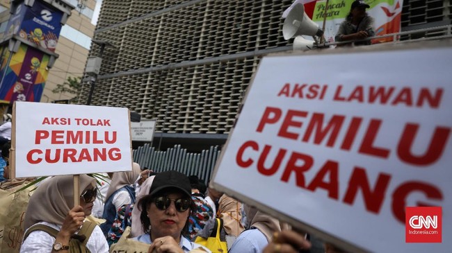 Polda Jatim menggagalkan sejumlah massa aksi 22 Mei dari sejumlah daerah mulai dari Tulungagung, Malang, Kota Surabaya, hingga pulau Madura.