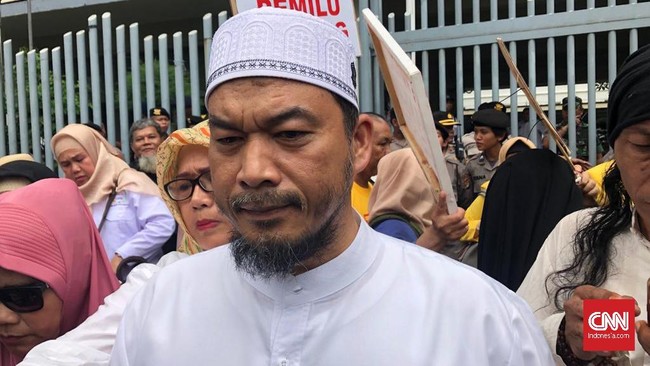 Pemeriksaan terhadap Ustaz Sambo dilakukan pada Rabu 22 Mei mendatang. Sambo diperiksa untuk tersangka Eggi Sudjana.