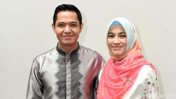 Dude Herlino dan Alyssa Soebandono saat ditemui di kawasan Senayan.