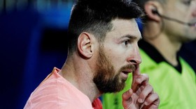 Messi Geram Bek Barcelona Tawarkan Diri ke Madrid