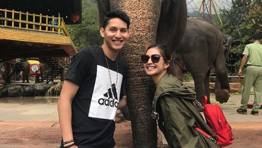 Terpopuler: Komentar Pacar Mikha Tambayong Hingga Salfok Jakun Lucinta Luna