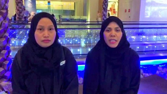 Dua orang TKI, Sumartini dan Warnah, dituduh mempraktikkan ilmu gaib lolos dari hukuman mati di Arab Saudi.