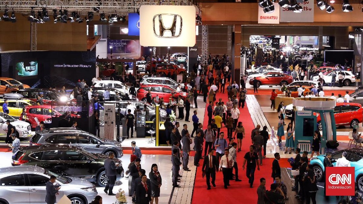 FOTO: Geliat Pameran Otomotif di Kemayoran