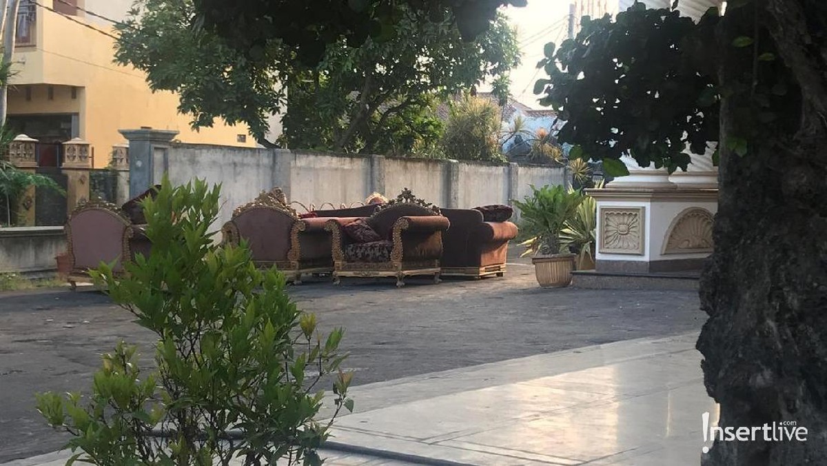 Situasi terkini rumah Muzdalifah jelang pernikahan kelimanya dengan Fadel Islami&period; Seperti apa ya&quest;