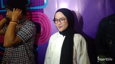 img-title Terpopuler: Reaksi Dewi Sandra Dikepoin soal Glenn Fredly vs Pengakuan Nissa Sabyan