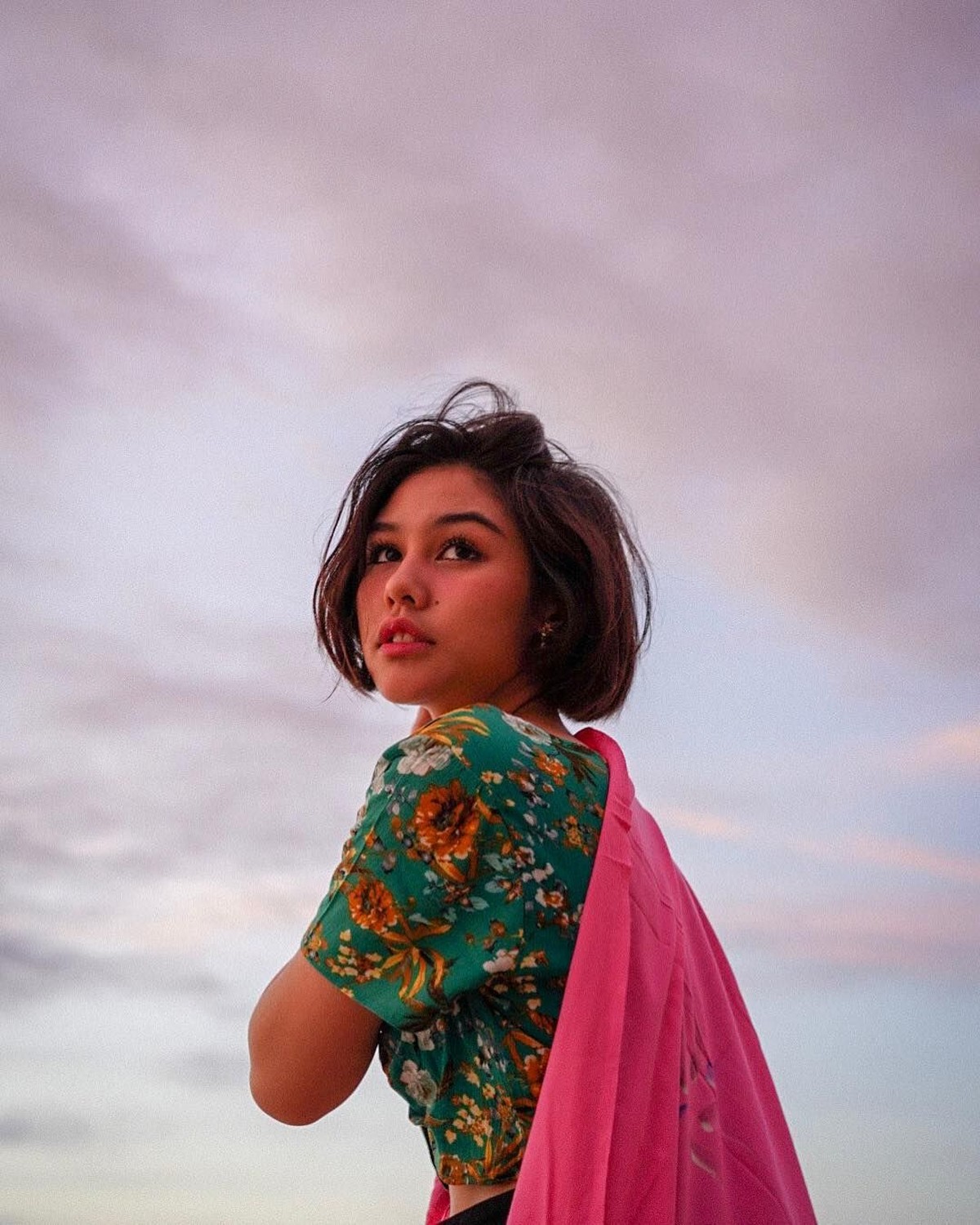 Vanesha Prescilla terlihat lebih cantik dan segar dengan model rambut pendeknya&period; Ia pun terlihat lebih percaya diri&period; 