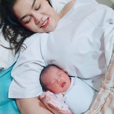 Selamat! DJ Katty Butterfly Lahirkan Anak Pertama