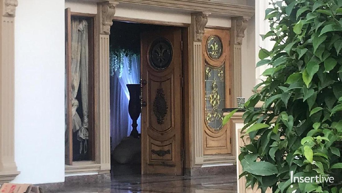 Situasi terkini rumah Muzdalifah jelang pernikahan kelimanya dengan Fadel Islami&period; Seperti apa ya&quest;