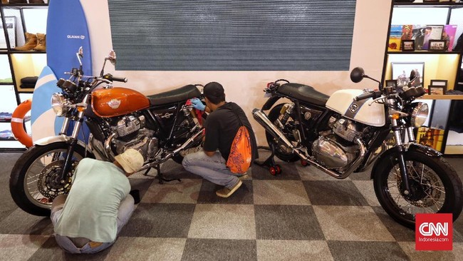 Royal Enfield Interceptor INT 650 dibanderol Rp184,8 juta dan Rp194,3 juta untuk varian Continental GT 650.
