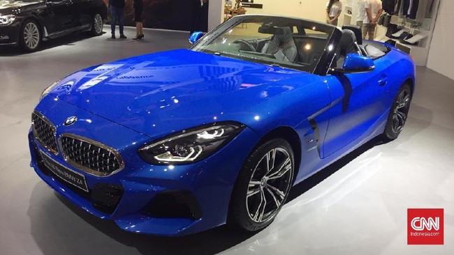 Tercatat ada empat mobil baru dan delapan motor baru yang meluncur di pembukaan IIMS 2019.