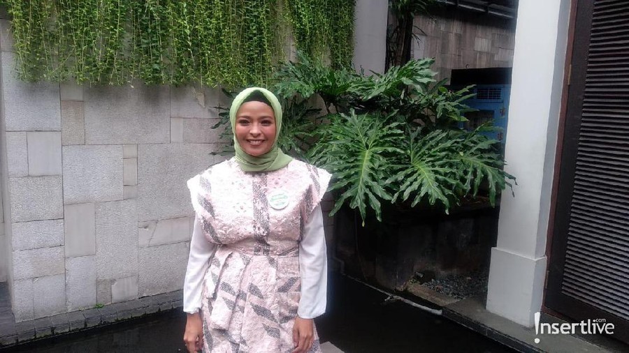Tantri Kotak menyiapkan diri untuk sambut bulan ramadhan.