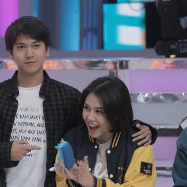 Geramnya Pidi Baiq Ada yang Syuting Pakai Atribut Dilan-Milea Tanpa Izin