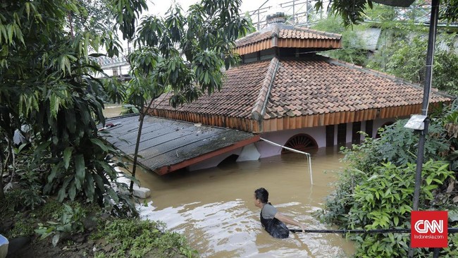 BPBD DKI Jakarta menyebut jumlah lokasi banjir dan pengungsi akibat bencana tersebut di Jakarta berkurang.