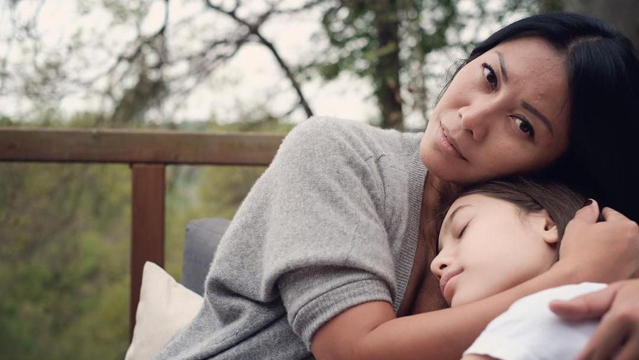 Pertama Unggah Foto Anak, Anggun C Sasmi Bahas Perkembangannya