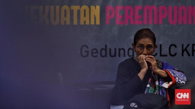 Polisi melakukan pemeriksaan terhadap tujuh orang sebagai saksi berkaitan peristiwa pelemparan batu di rumah Menteri KKP Susi Pudjiastuti di Pangandaran.