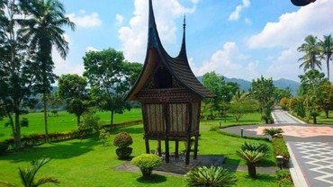 img-title Lirik Lagu Takabek Gadih Rantau - Fauzana