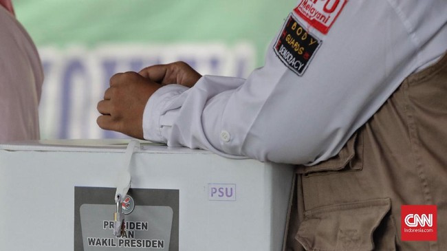 LSI Denny JA mengungkapkan bakal calon presiden yang masuk dalam kategori divisi utama atau favorit alias paling berpeluang untuk 2024.