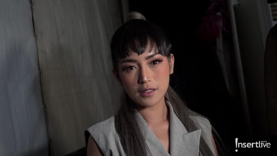Jessica Iskandari akhirnya menyampaikan permintaan maafnya kepada para penggemar Red Velvet, ReVeluv.