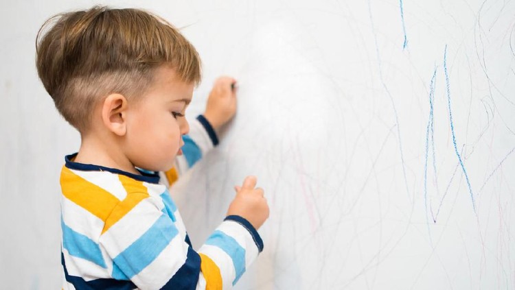 Ilustrasi anak mencoret tembok Ilustrasi anak mencoret tembok