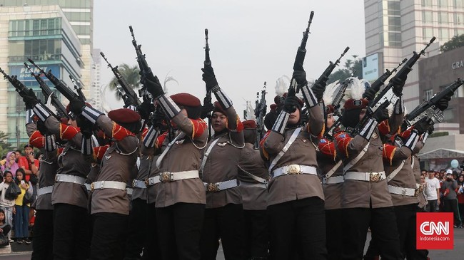 Briptu Christy ditetapkan mangkir dari tugas sejak hilang 15 November 2021. Polisi menetapkan polwan itu berstatus desersi dari Polresta Manado.