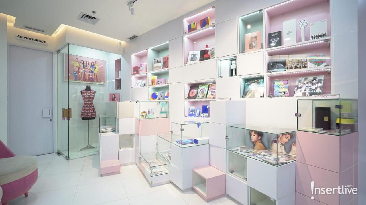 Kantor SM Entertainment yang berada di Gedung FX Sudirman sudah dibuka lho&period; Insertizen yang belum pernah ke sana&comma; intip yuk sekece apa sih kantornya&quest;