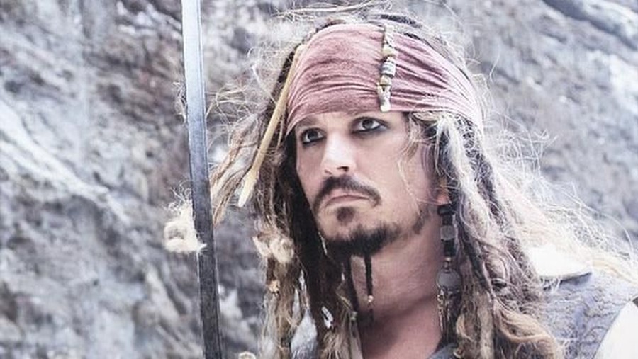 Captain Jack Sparrow Tujuh karakter dalam sejumlah film ini jadi melekat dan identik dengan sosok artis yang memerankannya.