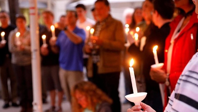 Pria berusia 19 tahun pelaku penembakan sinagoge di California Sabtu lalu diduga bertindak sendiri tanpa kaitan dengan organisasi mana pun. 