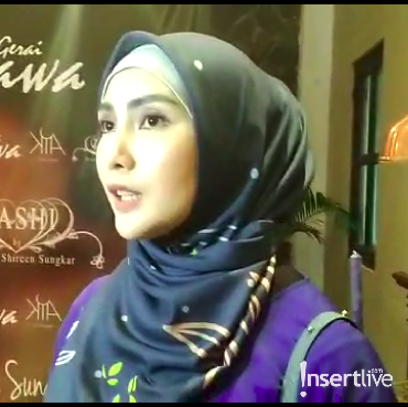 Fenita Arie Tingkatkan Ibadah di Bulan Ramadan