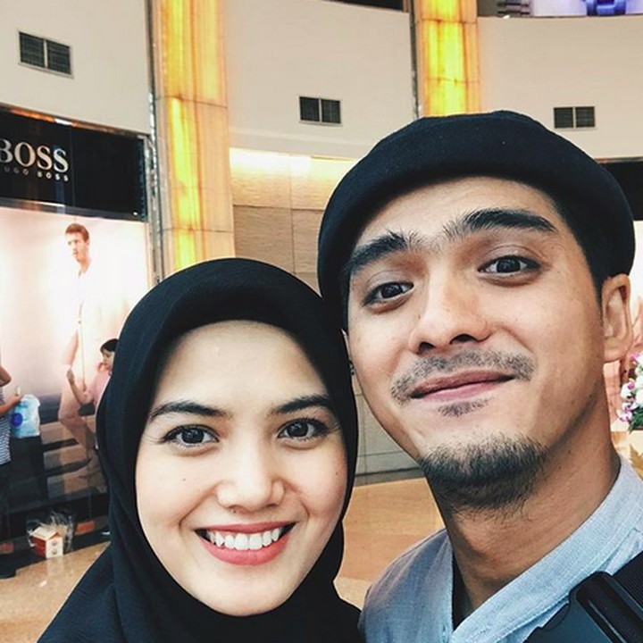 Adem banget ya, Bun, lihat kebahagiaan pasangan ini.  (Foto: Instagram @herfiza)<div class="gmail_attr" dir="ltr"> </div>